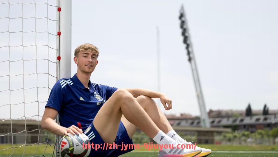 jiuyou九游娱乐-柴崎岳是否效力德甲球队？球员转会动态追踪